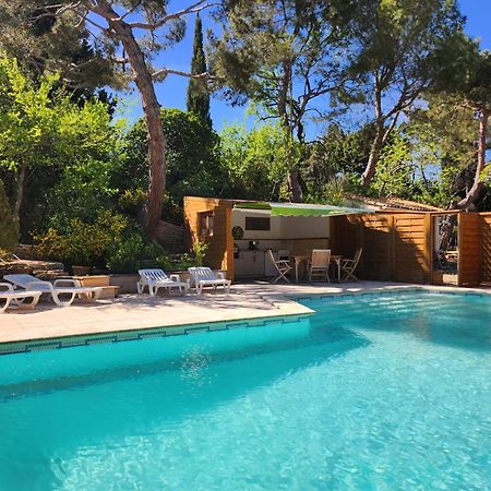 Domaine Les Gendalis Bed & Breakfast Saint-Saturnin-lès-Avignon Екстериор снимка