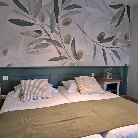 Domaine Les Gendalis Bed & Breakfast Saint-Saturnin-lès-Avignon Екстериор снимка