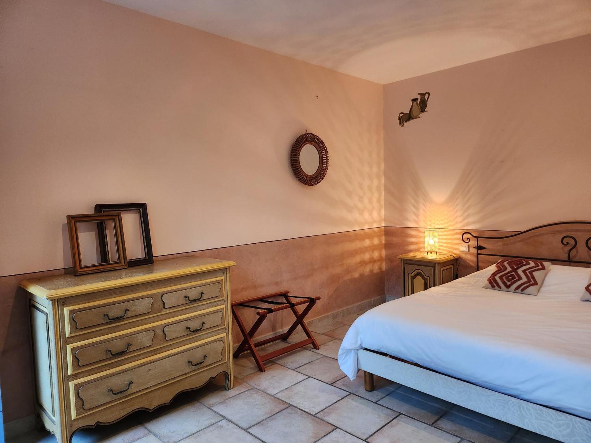 Domaine Les Gendalis Bed & Breakfast Saint-Saturnin-lès-Avignon Екстериор снимка