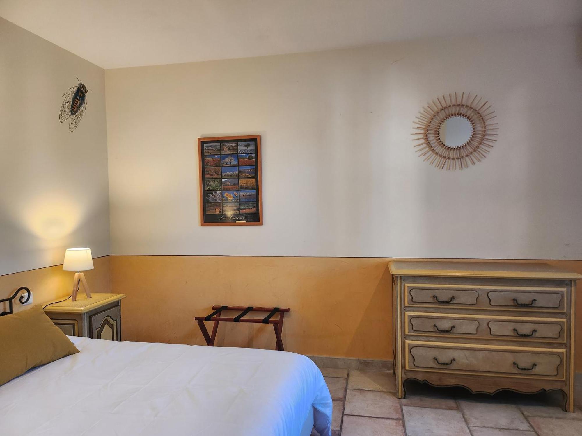 Domaine Les Gendalis Bed & Breakfast Saint-Saturnin-lès-Avignon Екстериор снимка