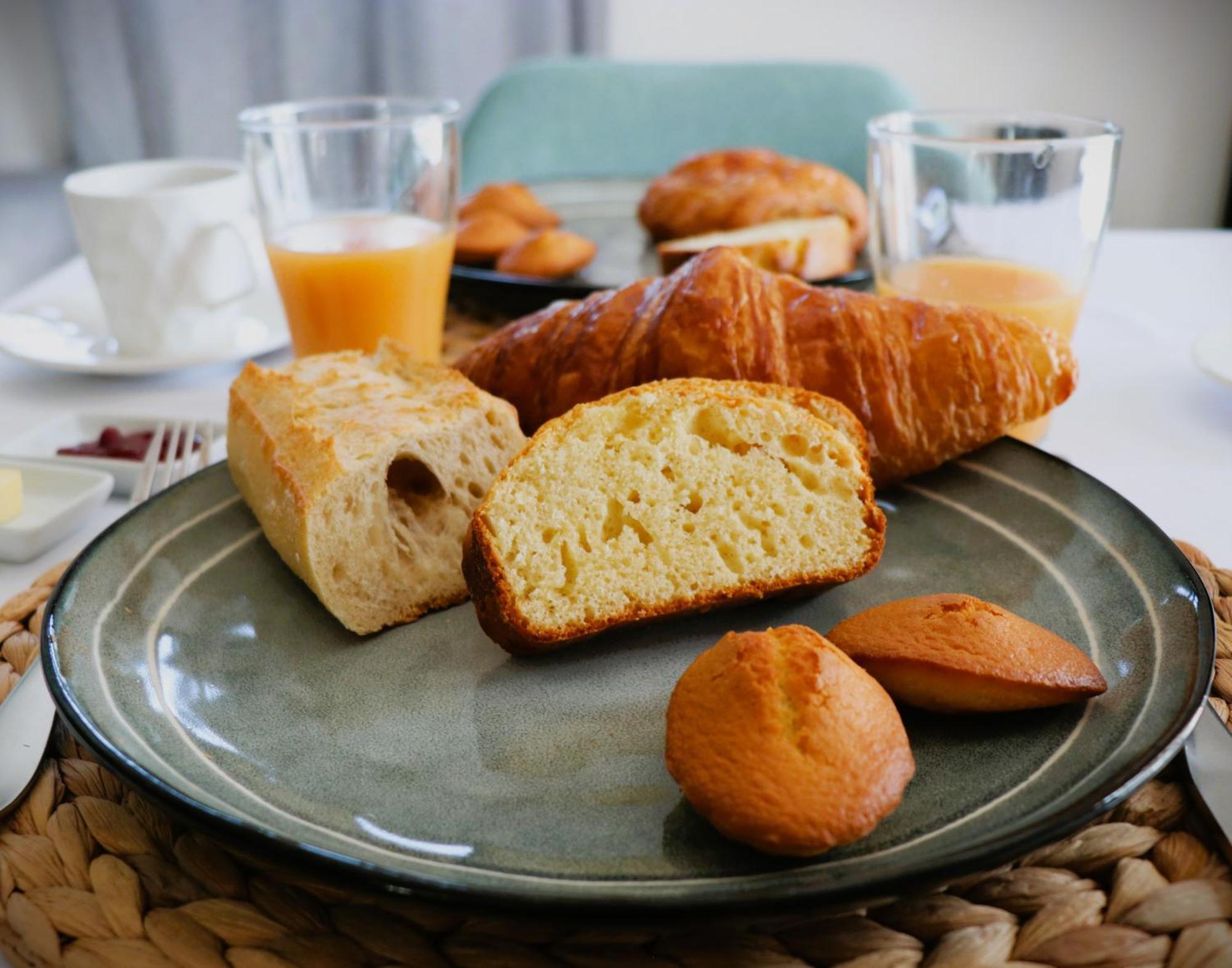 Domaine Les Gendalis Bed & Breakfast Saint-Saturnin-lès-Avignon Екстериор снимка