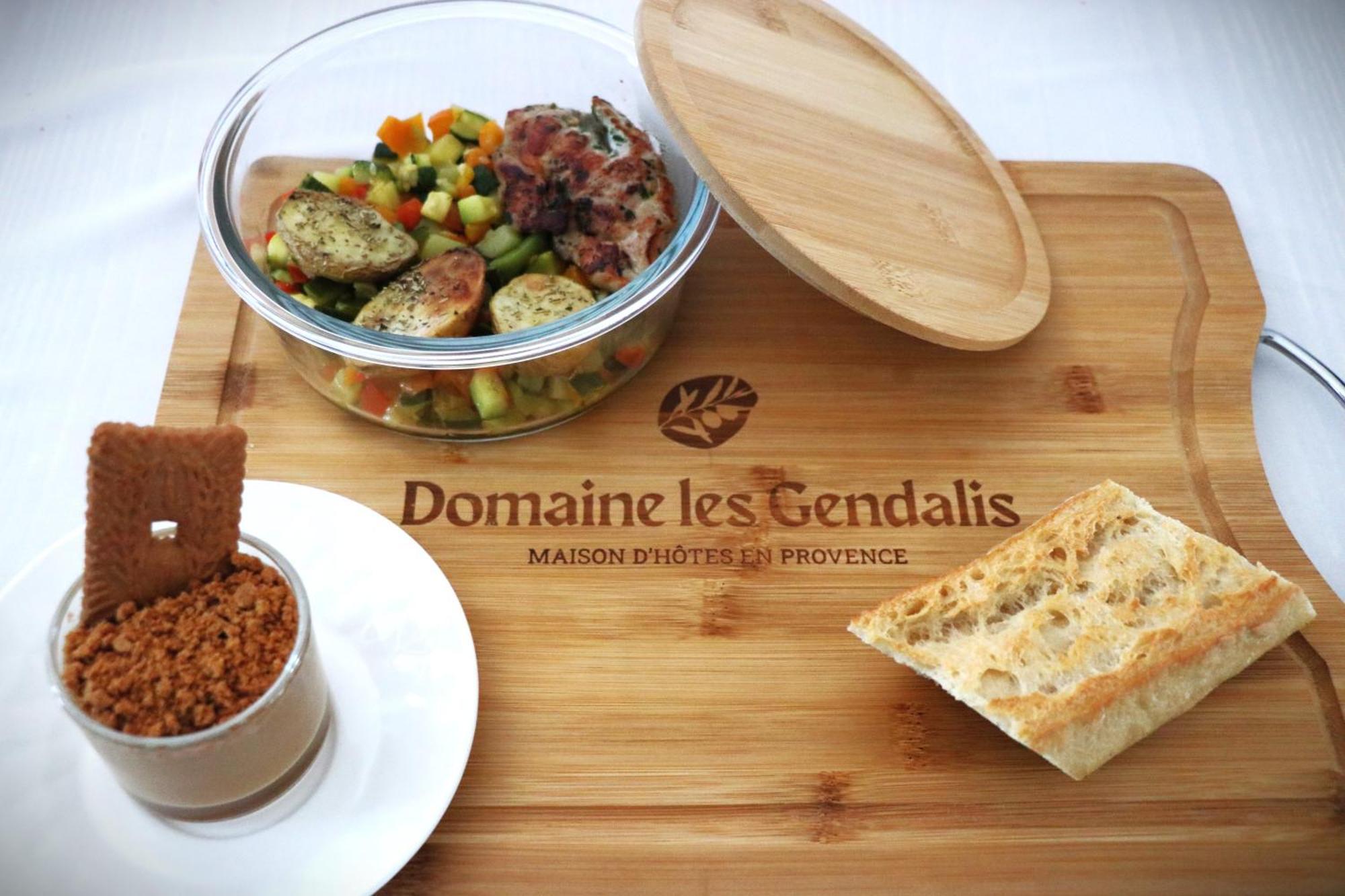 Domaine Les Gendalis Bed & Breakfast Saint-Saturnin-lès-Avignon Екстериор снимка