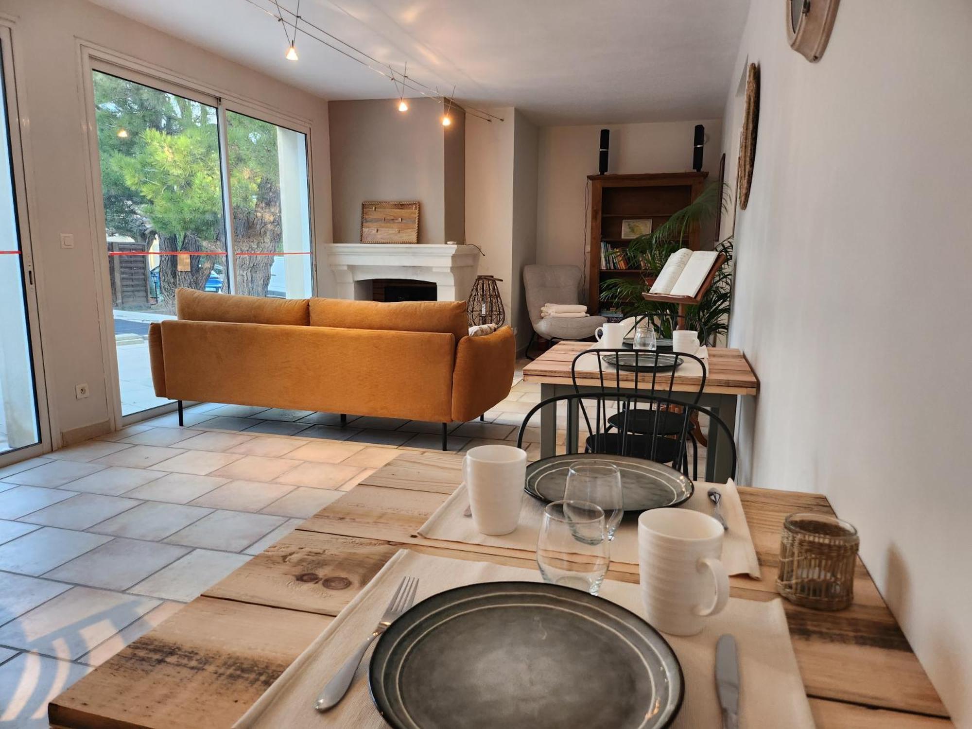 Domaine Les Gendalis Bed & Breakfast Saint-Saturnin-lès-Avignon Екстериор снимка